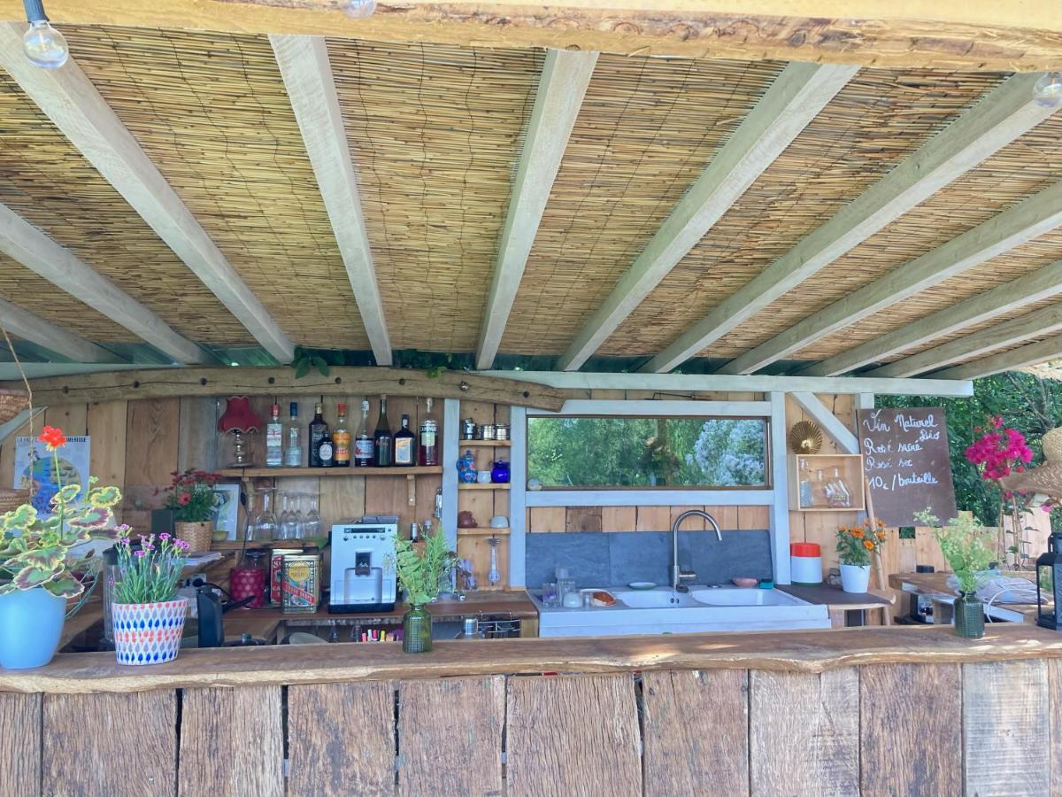 Cabane Bivouac Avec Echelle A L'Ombre Des Chenes Idrac-Respailles 외부 사진